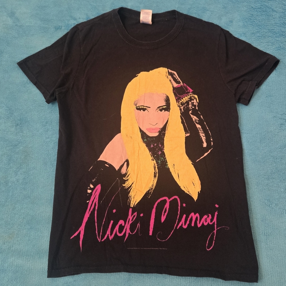 Nicki Minaj Black Rap Graphic T-shirt